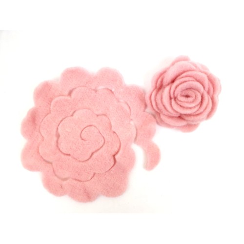 rosa gigante da arrotolare lana cotta color rosa finita cm 10 h 4