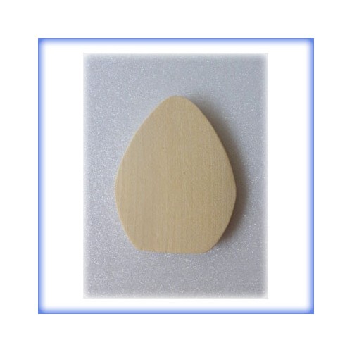 confezione con 3 ciondoli a goccia in legno  cm 2,5x5 c/foro passante